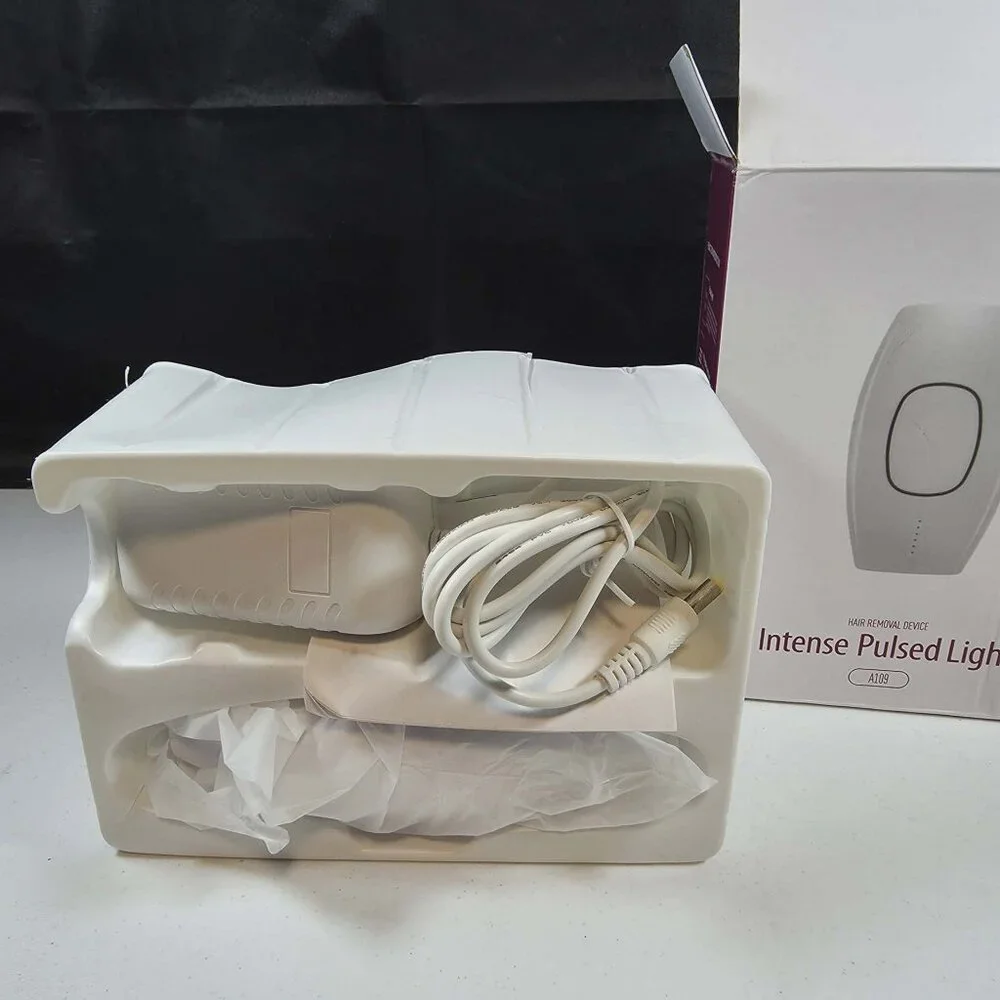 HAIR REMOVAL DEVICE INTENSE PULSED LIGHT IPL UNISEX NEW OPEN BOX